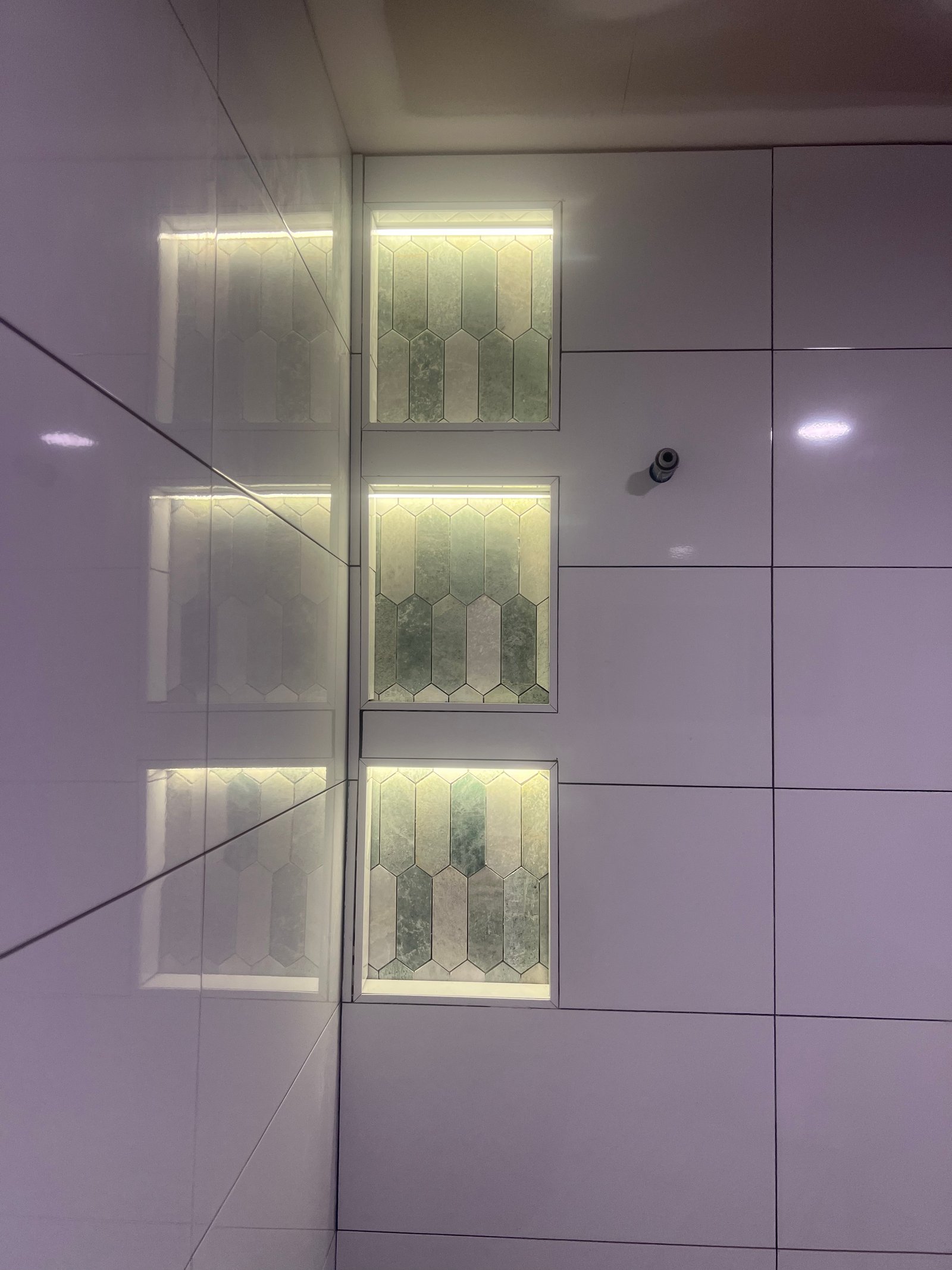 Residential feature lighting installation